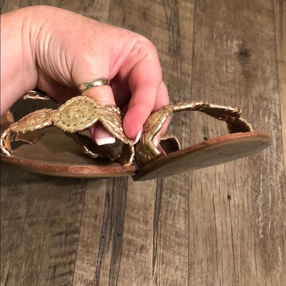 Jack Rogers gold flats 6.5 - Picture 4 of 5
